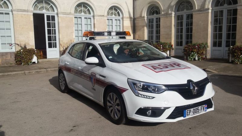 voiture arrêtée